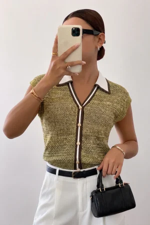 Contrast Trim Textured Knit Top