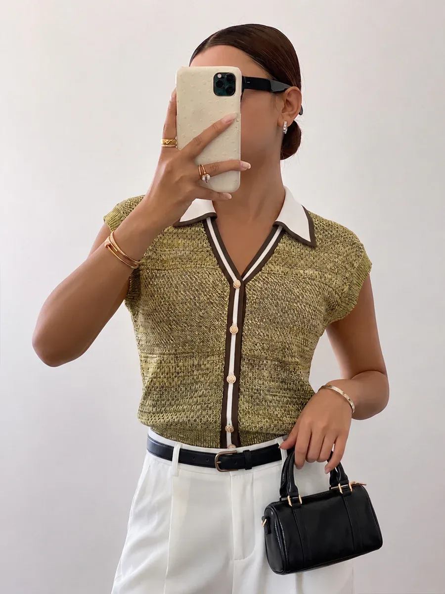 Contrast Trim Textured Knit Top